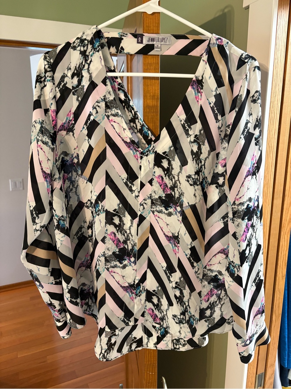 Jennifer Lopez Women's Black & Pink Chevron V-Neck Blouse